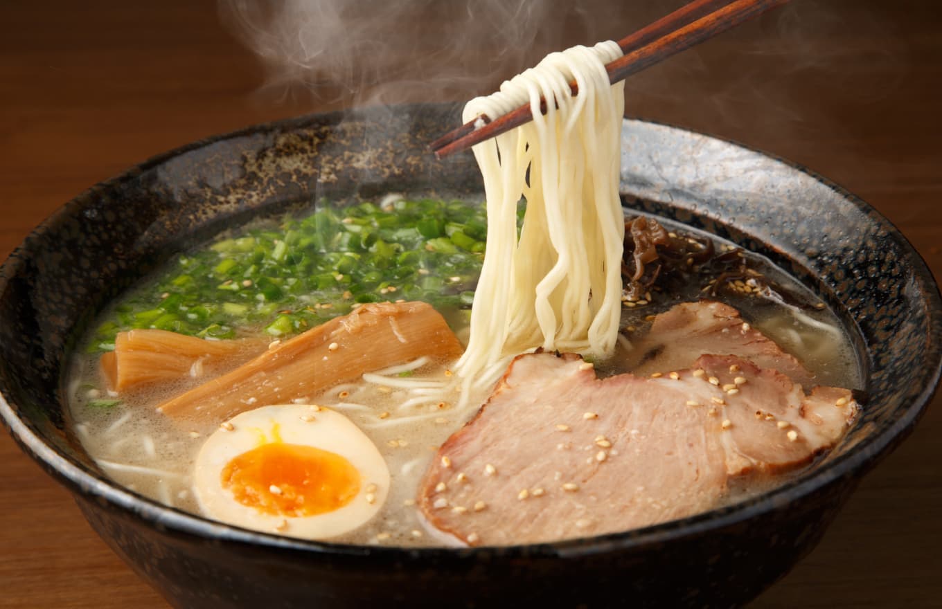 豊かな食文化：博多（長浜）ラーメン